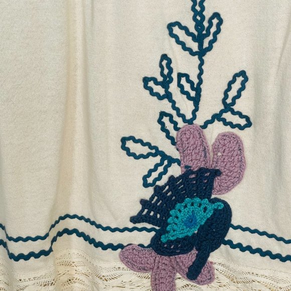 Chelsea & Violet Beige Floral Embroidered Shirt Size Medium - Picture 4 of 9